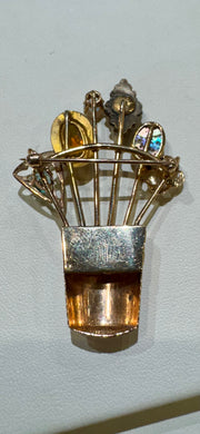14KY-Brooch, six stick pins in thimble