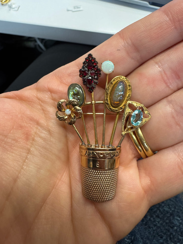 14KY-Brooch, six stick pins in thimble