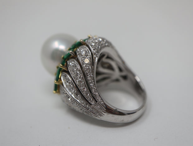 18K 15mm South Sea Pearl & Emerald Diamond Ring