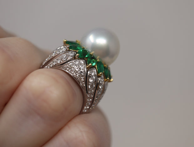 18K 15mm South Sea Pearl & Emerald Diamond Ring