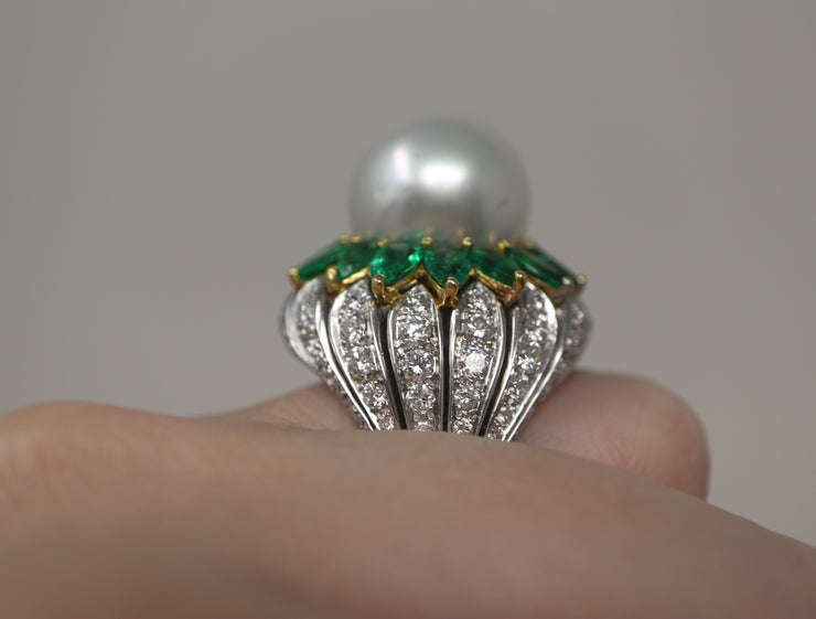 18K 15mm South Sea Pearl & Emerald Diamond Ring