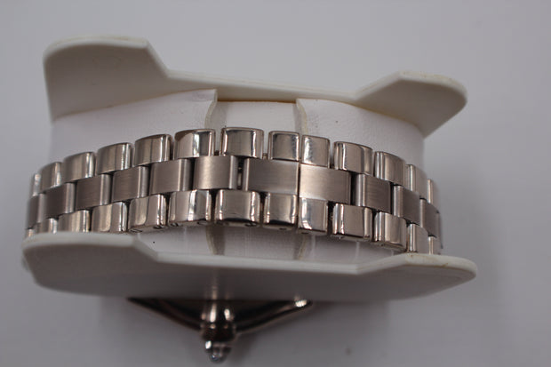 Pre-Owned Cartier Roadster Small 2006 Factory Diamonds 32x37mm Pre-Owned