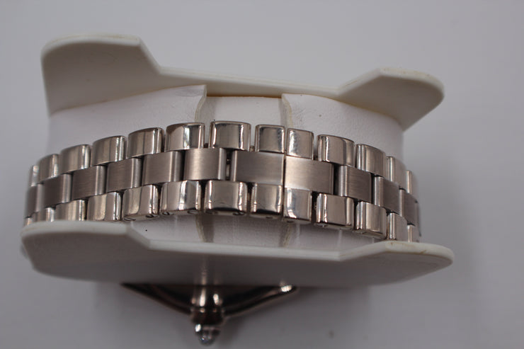 Pre-Owned Cartier Roadster Small 2006 Factory Diamonds 32x37mm Pre-Owned