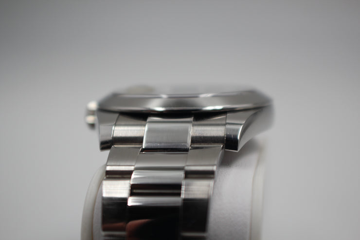 Rolex Datejust 2004 Smooth Bezel Stainless Steel 41mm Pre-Owned