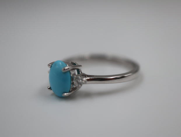 Oval Turquoise Diamond Accented Solitaire 14K