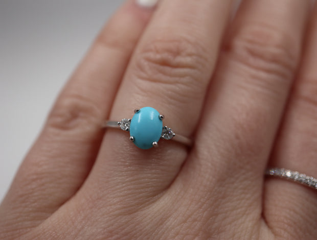 Oval Turquoise Diamond Accented Solitaire 14K