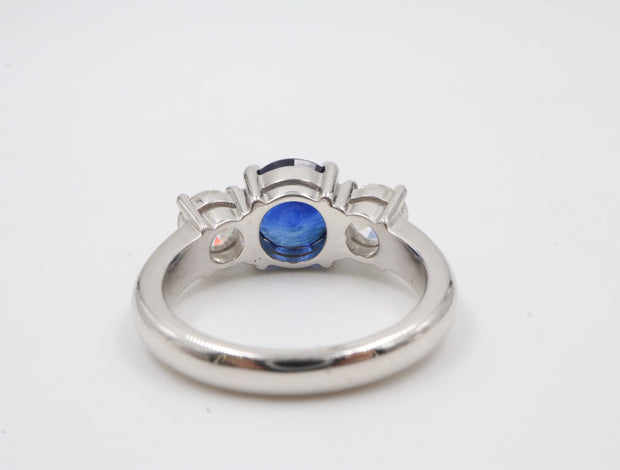 14K 2.71S .80CTW Three Stone Sapphire & Diamond Ring