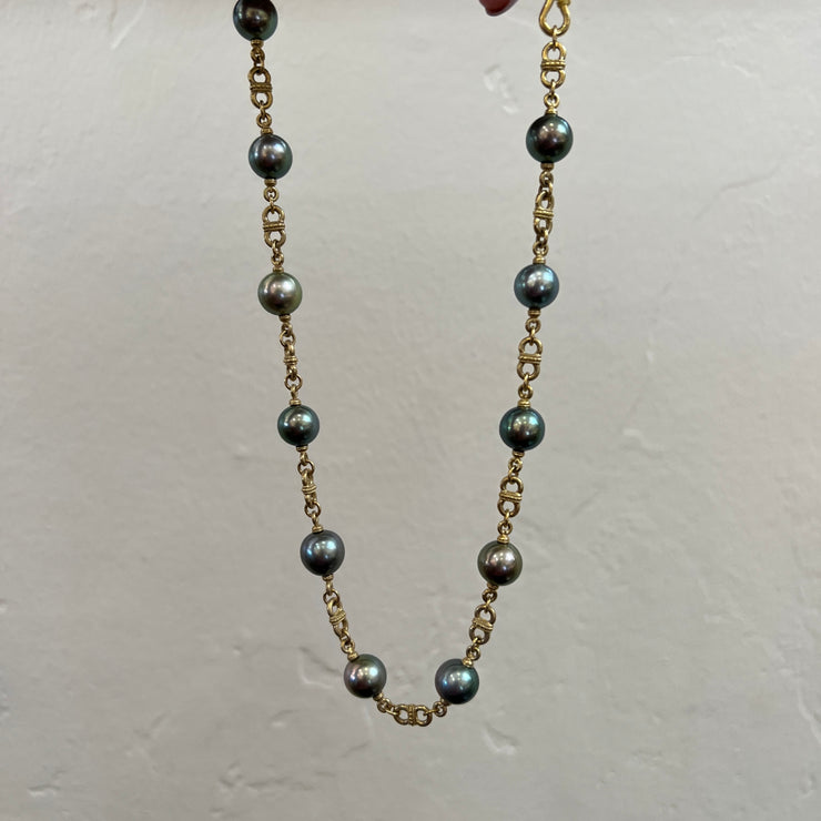 Tahitian Pearl 18K Yellow Gold Necklace