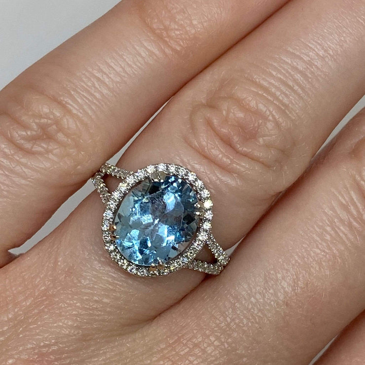 Mark Areias Jewelers Jewellery & Watches Blue Oval Aquamarine & Halo Diamond Ring 14K White Gold 3.41 Carat