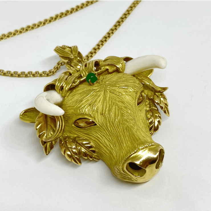 Mark Areias Jewelers Jewellery & Watches Estate Natural Ivory and Emerald Bull Pendant Brooch 18 Karat Yellow Gold