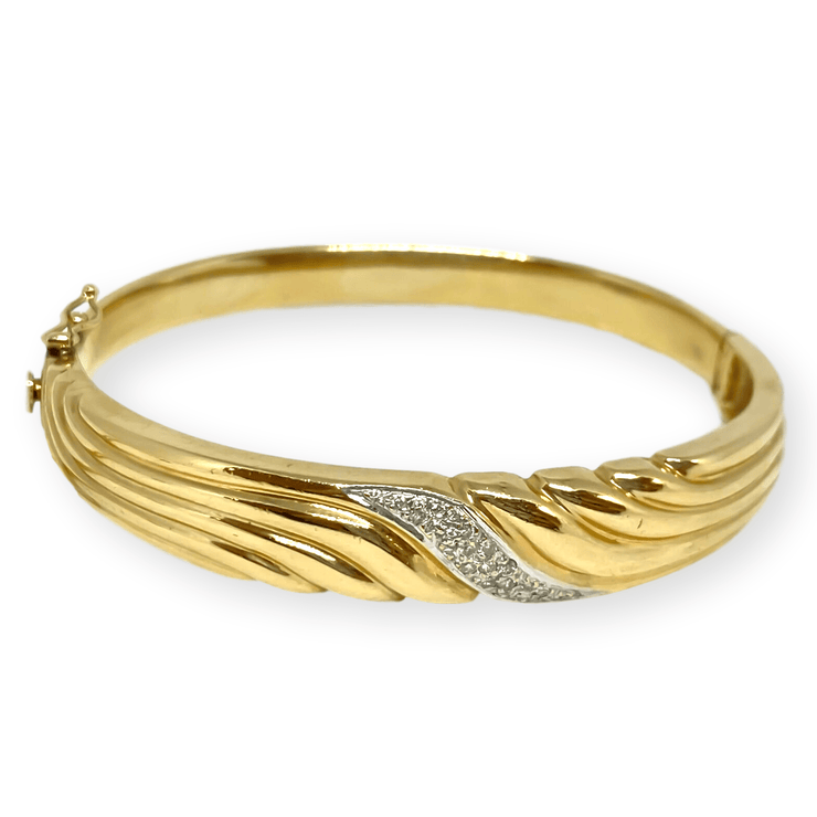 Mark Areias Jewelers Jewellery & Watches Estate Pave Oval Wave Bangle Bracelet Diamond .10ctw 14K Yellow Gold