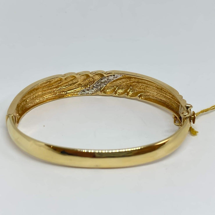 Mark Areias Jewelers Jewellery & Watches Estate Pave Oval Wave Bangle Bracelet Diamond .10ctw 14K Yellow Gold
