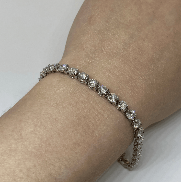 Mark Areias Jewelers Jewellery & Watches Round Diamond Tennis Bracelet 18 Karat White Gold 9.99 Carat F-G Color