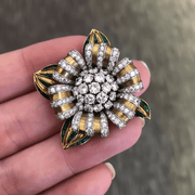 Mark Areias Jewelers Jewellery & Watches Vintage Van Cleef & Arpels Diamond and Emerald Brooch 18 Karat